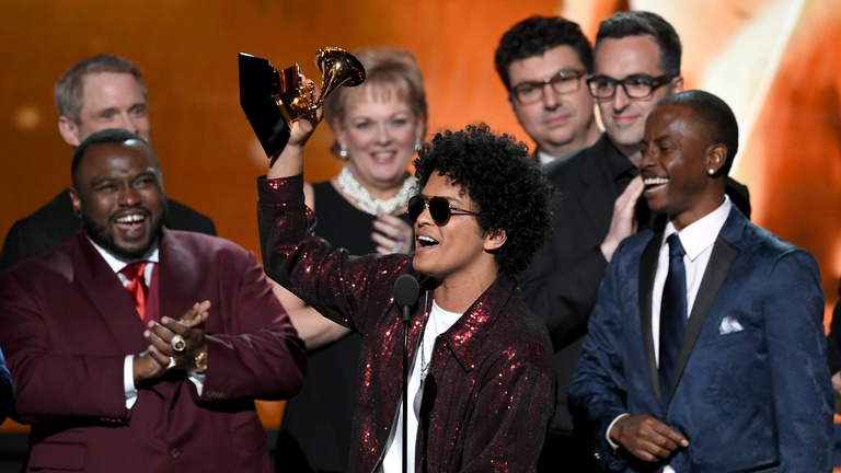 A Despacito hoppon maradt, Bruno Mars tarolt a Grammyn