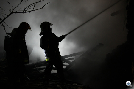 3. helyezett: Bisztricz Anett (Székesfehérvári tűzoltóság): Robbanás történt és tűz ütött ki egy családi házban Zichyújfalu közelében
