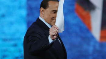 Berlusconi 600 ezer menekült kizavarásával kampányol