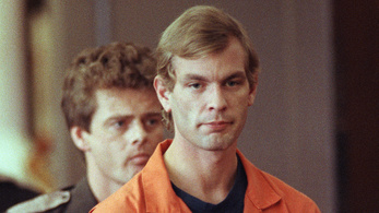 1992: Életfogytiglani börtön a sorozatgyilkos kannibálnak