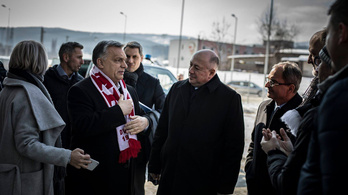 Orbánnak hiányzik a pirotechnika a stadionokból