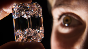 A Földön eddig sose látott jégtípust találtak gyémántba zárva