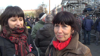Senki nem fizetett a lengyel tüntetőknek