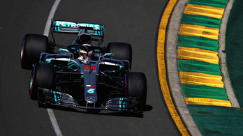 Hamilton-duplával indult az F1-szezon