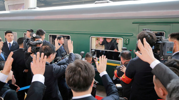 Így néz ki belülről Kim Dzsongun páncélvonata