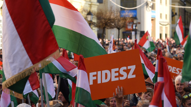 Miért nem számítottak a közvélemény-kutatók sem a Fidesz elsöprő sikerére?