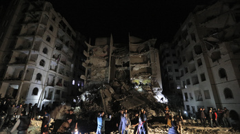 Felrobbant egy lakóház Idlíbben, sokan meghaltak