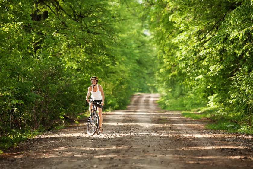 Hova indulj kirándulni biciklivel tavasszal? Álomszép utakat mutatunk