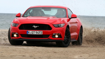 Összkerekes és hibrid is lehet a következő Ford Mustang