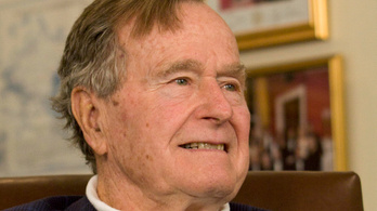 George H. Bush intenzív osztályon van, de túl az életveszélyen
