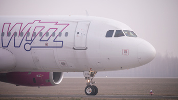 Rendőrt hívtak egy felszállni készülő Wizz Air-géphez