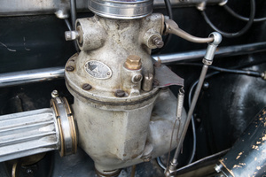 Mercedes-gyártotta karburátor