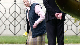 II. Erzsébet az átlagos nagymama mintaképe, egy apróságot leszámítva