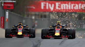 Hamilton megkövetve, Ricciardo begőzölt