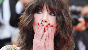 Néhány tökéletes pillanatban elkapott arckifejezés Cannes nyitónapjáról
