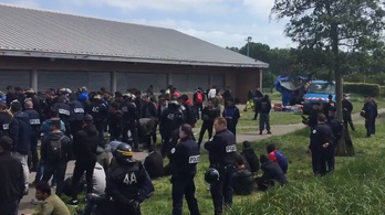 Meghalt egy kétéves kislány, miután migránsokat üldöztek a belga rendőrök