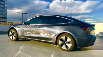 975 kilométert ment a Tesla Model 3 egy feltöltéssel