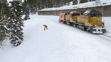 Őrült trükköt tud a 17 éves snowboardos