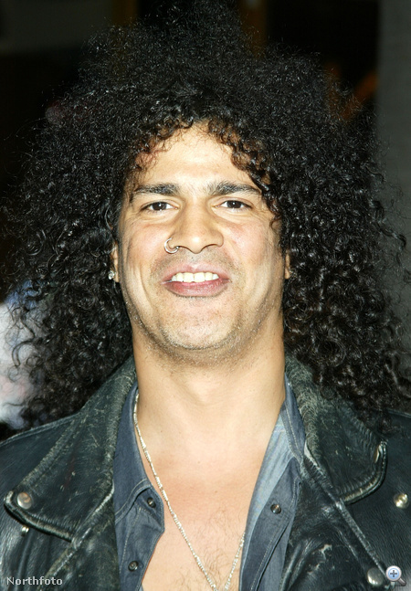 Egy ritka pillanat: 2006-ban Slash arcát is sikerült lefényképezni