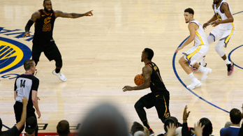 Óriási butaságon buktak LeBronék, vezet a Warriors az NBA-döntőben