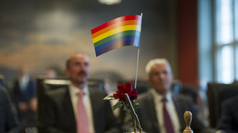 Fontos döntést hozott a melegházasságról az EU bírósága