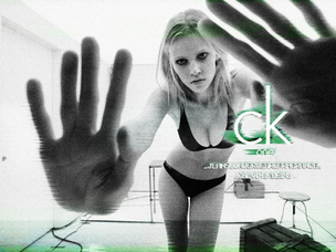 A 'fuck' szó látszik a Calvin Klein reklámban?