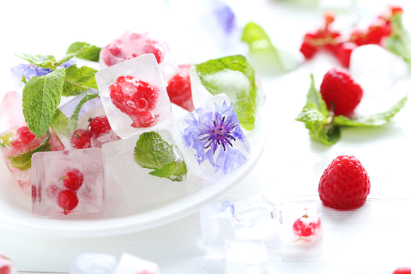 Különleges ízesítésű, pofonegyszerű jégkockák: gyümölcsös, fűszeres és egyéb variációk