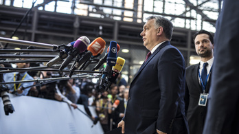 Orbán: Az európai demokrácia megbicsaklott