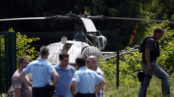 Totális hajtóvadászat a helikopterrel szökött francia csúcsbűnöző után