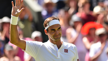 Federer 10 év után új szerelésben játszik Wimbledonban