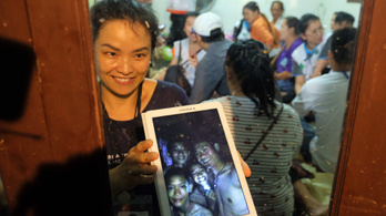 Napszemüveget kell viselniük a kimentett thai gyerekeknek