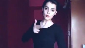 Szexin táncolt egy iráni lány, letartóztatták. Most még többen táncolnak
