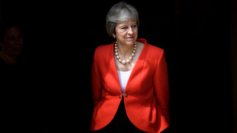 Theresa May áldozata kevés lehet az EU-nak