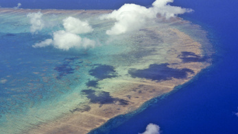 Felhőképzéssel védenék a Nagy-korallzátonyt