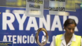 Közölte a Ryanair, mennyit keresnek a sztrájkoló pilóták