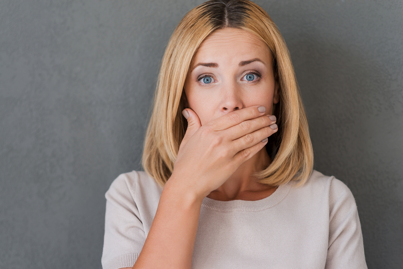 mit jelent a szájszag az ürülékkel járó rossz lehelet oka