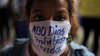 Kirúgták a tüntetőknek segítő orvosokat Nicaraguában