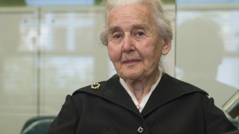 Pert vesztett és rácsok mögött marad a 89 éves náci nő
