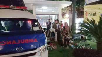 Legalább harmincheten meghaltak egy földrengésben az indonéz turistaparadicsomban