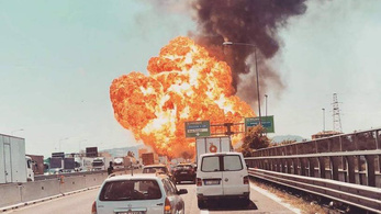 Felrobbant egy üzemanyagszállító kamion a bolognai reptér közelében