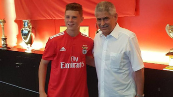 Csoboth Kevinnel hosszabbított a Benfica, az elnök is jelen volt