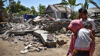515-re emelkedett az indonéz földrengés halálos áldozatainak a száma