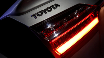 A Toyota és az Uber közösen folytatja az önvezető autók fejlesztését