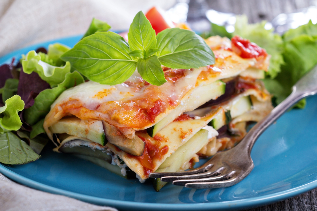 Szaftos, sajtos zöldséges lasagne: a legfinomabb hús nélküli rakott tészta