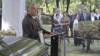 El-elcsukló hangon búcsúztatta Kerényi Imrét Orbán Viktor