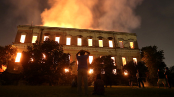 Több millió pótolhatatlan tárgy vált hamuvá a leégett riói nemzeti múzeumban
