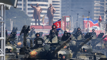 Valamiben nagyon különbözött az idei észak-koreai katonai parádé