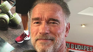 Arnold Schwarzenegger megnézte a Balatont, bort kóstolt és lecsót evett
