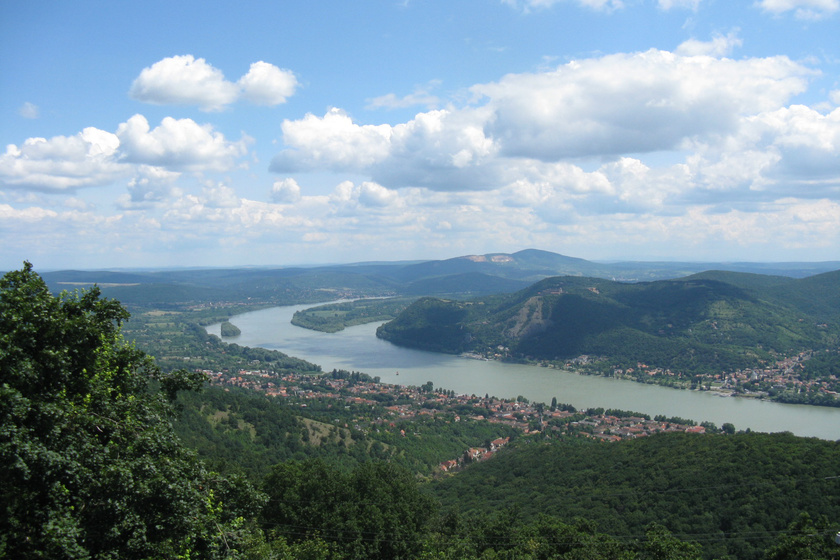 Gyönyörű panoráma vár egy karnyújtásra a fővárostól - A Dunakanyar nem csak Visegrádról megkapó