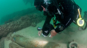 Történelmi jelentőségű, 400 éves hajóroncsot találtak Portugália partjainál